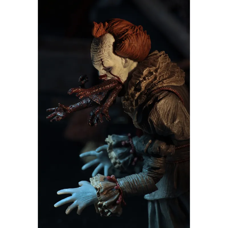 IT: Ultimate "Dancing Clown" Pennywise - 7-Inch Scale Action Figure